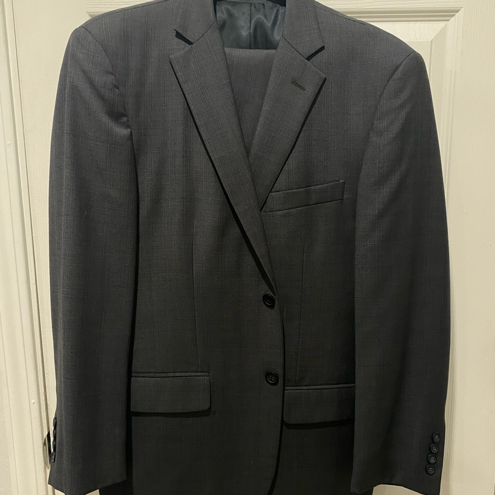 Pronto Uomo Men’s Suit